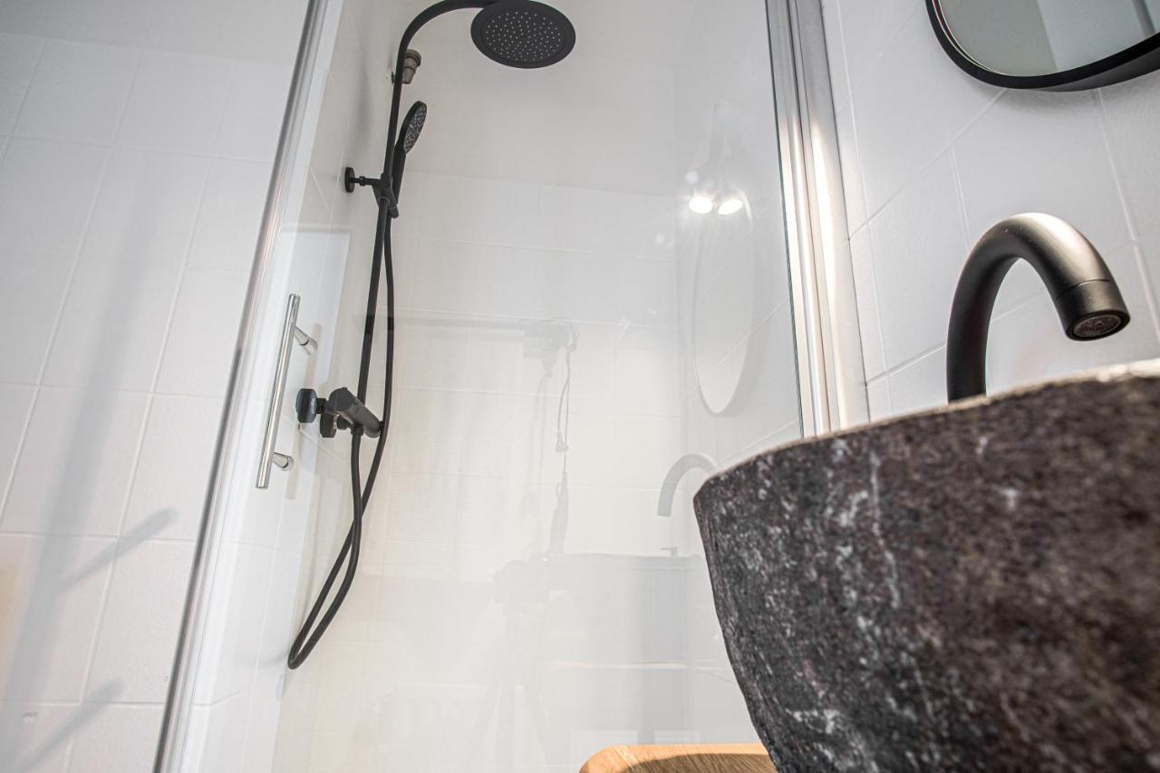 Homefy Studio Sky - Free Parking - Elevator - Desk - Netflix エッセン エクステリア 写真